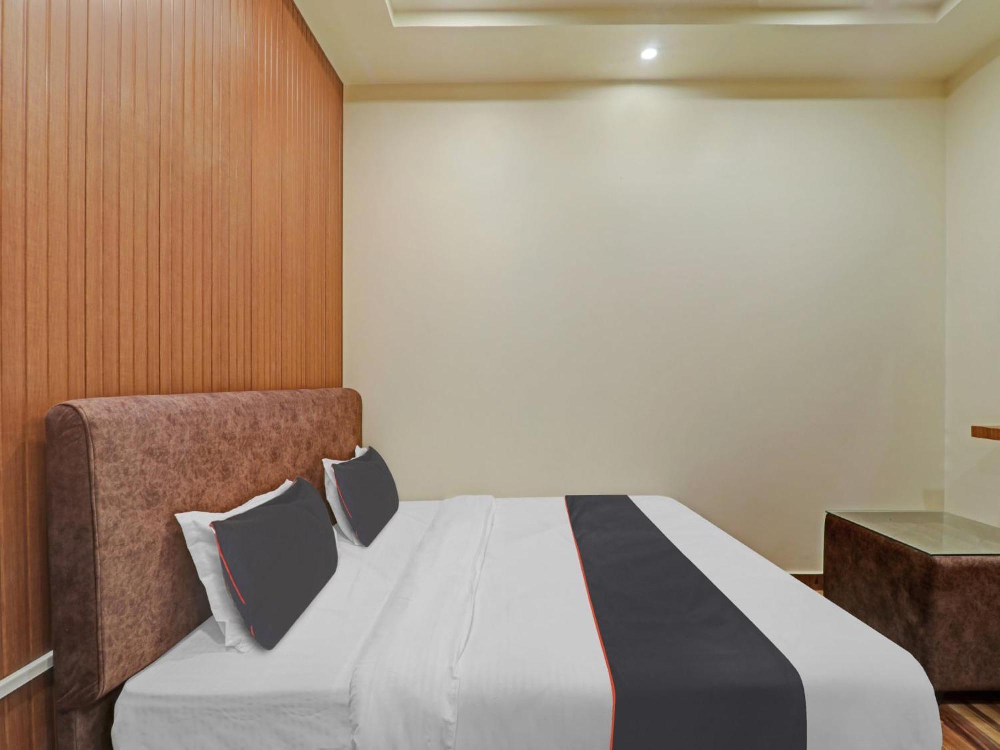 Hotel O The Ashiyana Inn Лакнау Екстериор снимка